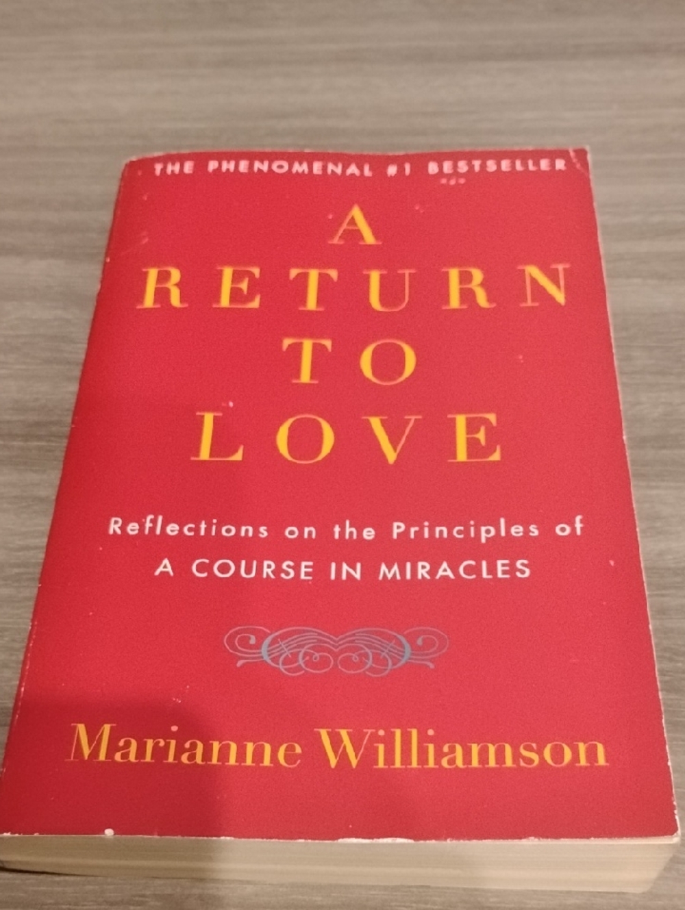 A Return to Love by Marianne Williamson - Red Cover